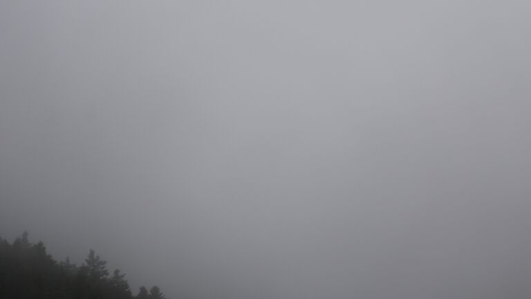 Dieses Bild zeigt eine Webcam-Aufnahme vom Achertal, aufgenommen am Sonntag, den 27.07.2025 um 20:20 Uhr. Die Temperatur betrug 10.8°C.