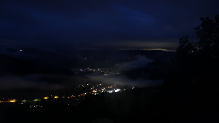 Dieses Bild zeigt eine Webcam-Aufnahme vom Achertal, aufgenommen am Mittwoch, den 14.10.2026 um 06:50 Uhr. Die Temperatur betrug 11°C.
