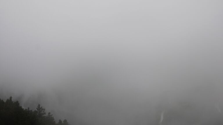Dieses Bild zeigt eine Webcam-Aufnahme vom Achertal, aufgenommen am Mittwoch, den 06.05.2026 um 17:00 Uhr. Die Temperatur betrug 6.5°C.