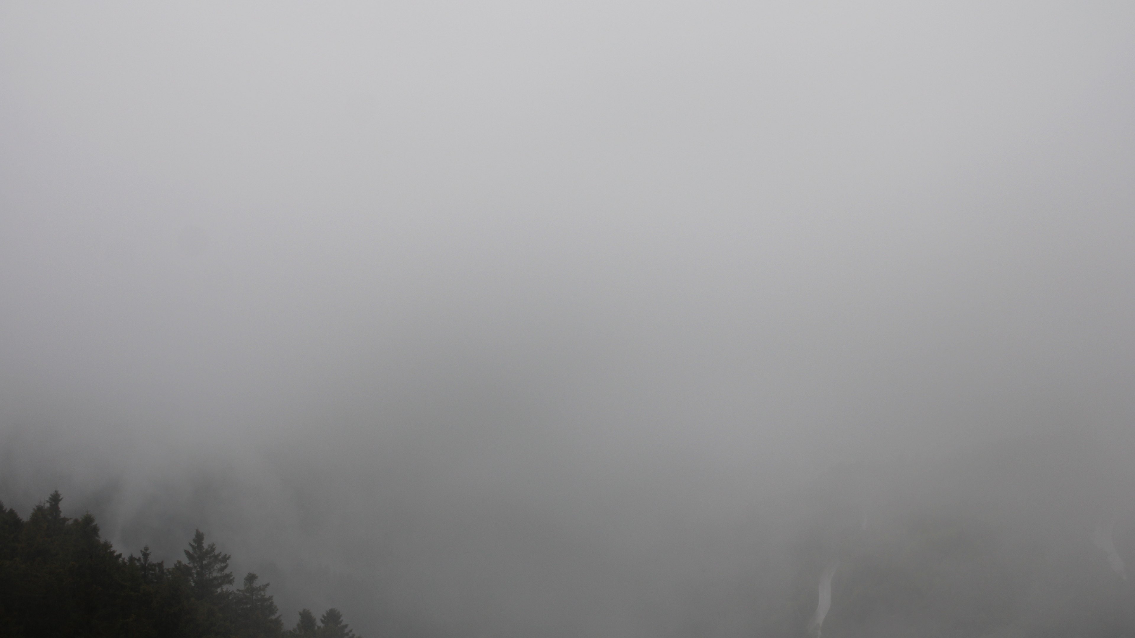 Dieses Bild zeigt eine Webcam-Aufnahme vom Achertal, aufgenommen am Mittwoch, den 06.05.2026 um 17:00 Uhr. Die Temperatur betrug 6.5°C.
