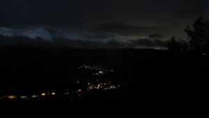 Dieses Bild zeigt eine Webcam-Aufnahme vom Achertal, aufgenommen am Montag, den 31.08.2026 um 05:30 Uhr. Die Temperatur betrug 14.1°C.