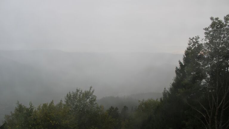 Dieses Bild zeigt eine Webcam-Aufnahme vom Achertal, aufgenommen am Dienstag, den 13.10.2026 um 18:20 Uhr. Die Temperatur betrug 11.2°C.