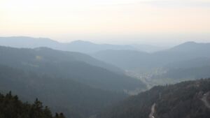 Dieses Bild zeigt eine Webcam-Aufnahme vom Achertal, aufgenommen am Dienstag, den 24.03.2026 um 17:40 Uhr. Die Temperatur betrug 8.7°C.