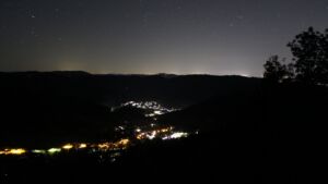 Dieses Bild zeigt eine Webcam-Aufnahme vom Achertal, aufgenommen am Dienstag, den 15.09.2026 um 02:00 Uhr. Die Temperatur betrug 18.4°C.