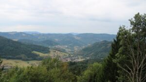 Dieses Bild zeigt eine Webcam-Aufnahme vom Achertal, aufgenommen am Dienstag, den 25.08.2026 um 18:50 Uhr. Die Temperatur betrug 17.6°C.