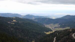 Dieses Bild zeigt eine Webcam-Aufnahme vom Achertal, aufgenommen am Montag, den 23.02.2026 um 15:00 Uhr. Die Temperatur betrug 3.8°C.