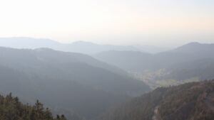 Dieses Bild zeigt eine Webcam-Aufnahme vom Achertal, aufgenommen am Mittwoch, den 04.03.2026 um 17:00 Uhr. Die Temperatur betrug 8.7°C.