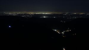 Dieses Bild zeigt eine Webcam-Aufnahme vom Achertal, aufgenommen am Donnerstag, den 18.12.2025 um 07:00 Uhr. Die Temperatur betrug 5.1°C.