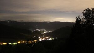 Dieses Bild zeigt eine Webcam-Aufnahme vom Achertal, aufgenommen am Montag, den 21.09.2026 um 05:50 Uhr. Die Temperatur betrug 10.1°C.