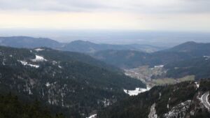 Dieses Bild zeigt eine Webcam-Aufnahme vom Achertal, aufgenommen am Mittwoch, den 14.01.2026 um 14:20 Uhr. Die Temperatur betrug 5.3°C.