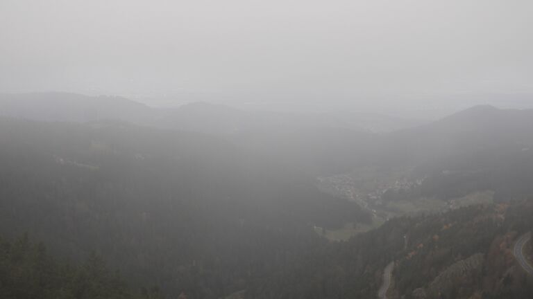 Dieses Bild zeigt eine Webcam-Aufnahme vom Achertal, aufgenommen am Dienstag, den 11.11.2025 um 09:10 Uhr. Die Temperatur betrug 5.2°C.