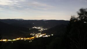 Dieses Bild zeigt eine Webcam-Aufnahme vom Achertal, aufgenommen am Sonntag, den 23.08.2026 um 22:00 Uhr. Die Temperatur betrug 15.2°C.
