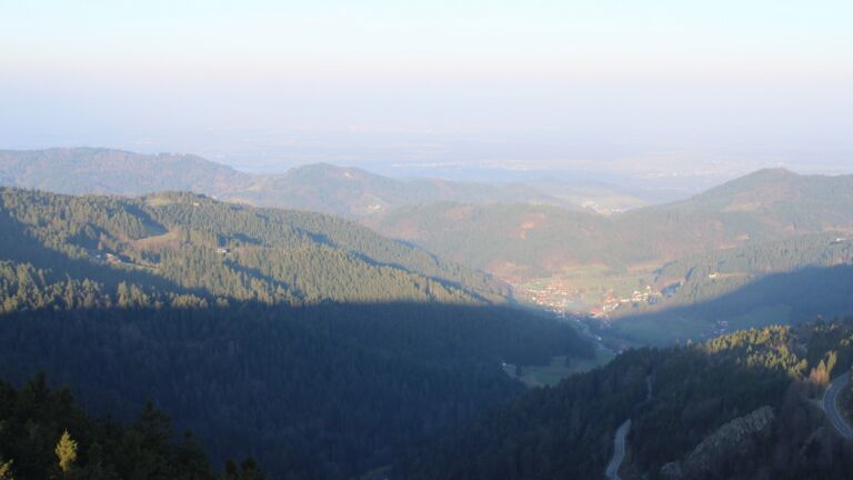 Dieses Bild zeigt eine Webcam-Aufnahme vom Achertal, aufgenommen am Freitag, den 20.03.2026 um 07:30 Uhr. Die Temperatur betrug 2.8°C.