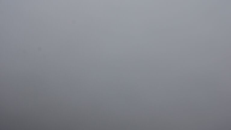 Dieses Bild zeigt eine Webcam-Aufnahme vom Achertal, aufgenommen am Samstag, den 29.11.2025 um 12:30 Uhr. Die Temperatur betrug 4.8°C.