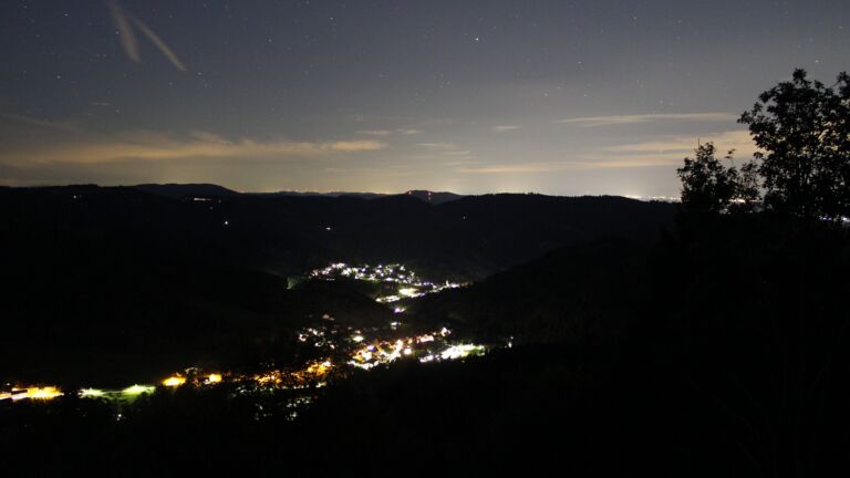 Dieses Bild zeigt eine Webcam-Aufnahme vom Achertal, aufgenommen am Mittwoch, den 16.09.2026 um 05:40 Uhr. Die Temperatur betrug 20.4°C.