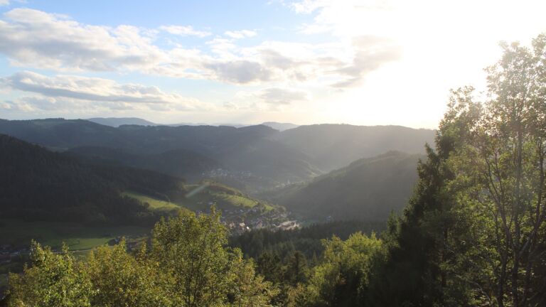 Dieses Bild zeigt eine Webcam-Aufnahme vom Achertal, aufgenommen am Samstag, den 10.10.2026 um 17:30 Uhr. Die Temperatur betrug 11.2°C.