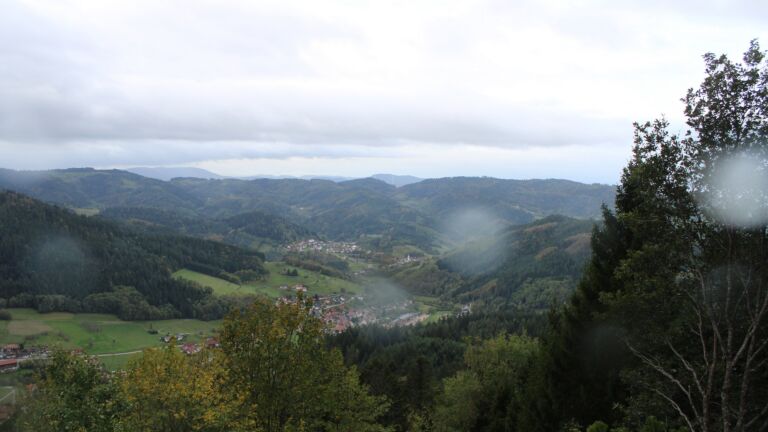 Dieses Bild zeigt eine Webcam-Aufnahme vom Achertal, aufgenommen am Samstag, den 24.10.2026 um 09:30 Uhr. Die Temperatur betrug 3.6°C.