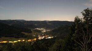 Dieses Bild zeigt eine Webcam-Aufnahme vom Achertal, aufgenommen am Mittwoch, den 02.09.2026 um 03:30 Uhr. Die Temperatur betrug 16.6°C.
