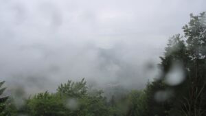 Dieses Bild zeigt eine Webcam-Aufnahme vom Achertal, aufgenommen am Dienstag, den 02.06.2026 um 17:40 Uhr. Die Temperatur betrug 13.7°C.