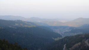 Dieses Bild zeigt eine Webcam-Aufnahme vom Achertal, aufgenommen am Sonntag, den 08.03.2026 um 07:40 Uhr. Die Temperatur betrug 10.8°C.