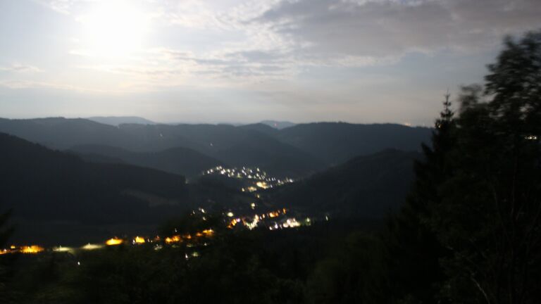 Dieses Bild zeigt eine Webcam-Aufnahme vom Achertal, aufgenommen am Dienstag, den 30.06.2026 um 03:10 Uhr. Die Temperatur betrug 19.3°C.