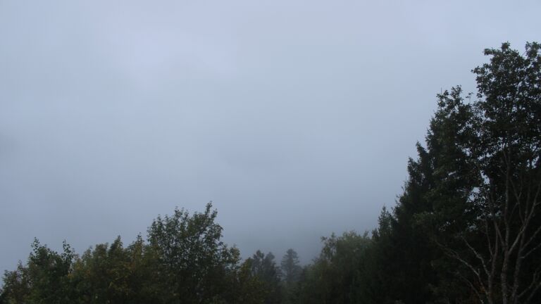 Dieses Bild zeigt eine Webcam-Aufnahme vom Achertal, aufgenommen am Donnerstag, den 01.10.2026 um 18:30 Uhr. Die Temperatur betrug 15.8°C.