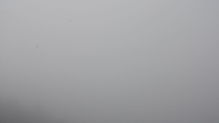 Dieses Bild zeigt eine Webcam-Aufnahme vom Achertal, aufgenommen am Sonntag, den 14.09.2025 um 11:20 Uhr. Die Temperatur betrug 9.4°C.