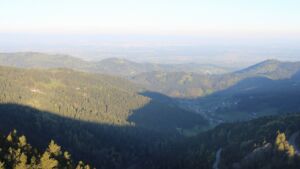 Dieses Bild zeigt eine Webcam-Aufnahme vom Achertal, aufgenommen am Donnerstag, den 23.04.2026 um 07:20 Uhr. Die Temperatur betrug 6.4°C.