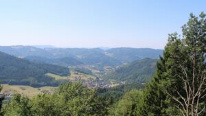 Dieses Bild zeigt eine Webcam-Aufnahme vom Achertal, aufgenommen am Mittwoch, den 29.07.2026 um 12:40 Uhr. Die Temperatur betrug 30.6°C.