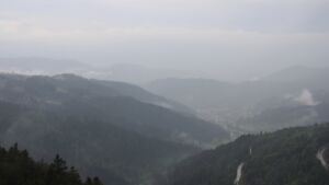 Dieses Bild zeigt eine Webcam-Aufnahme vom Achertal, aufgenommen am Sonntag, den 10.05.2026 um 19:30 Uhr. Die Temperatur betrug 10.1°C.