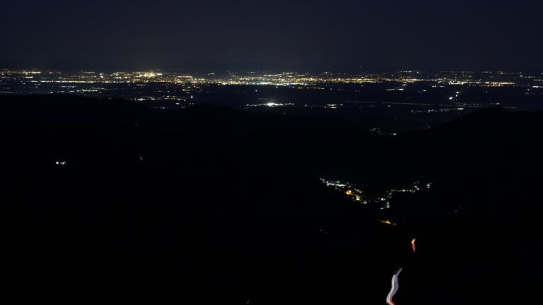 Dieses Bild zeigt eine Webcam-Aufnahme vom Achertal, aufgenommen am Donnerstag, den 13.11.2025 um 06:30 Uhr. Die Temperatur betrug 15.5°C.