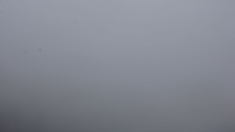 Dieses Bild zeigt eine Webcam-Aufnahme vom Achertal, aufgenommen am Freitag, den 28.11.2025 um 12:40 Uhr. Die Temperatur betrug 3°C.