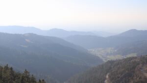 Dieses Bild zeigt eine Webcam-Aufnahme vom Achertal, aufgenommen am Mittwoch, den 04.03.2026 um 16:20 Uhr. Die Temperatur betrug 9.3°C.