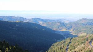 Dieses Bild zeigt eine Webcam-Aufnahme vom Achertal, aufgenommen am Dienstag, den 09.12.2025 um 10:20 Uhr. Die Temperatur betrug 10.7°C.