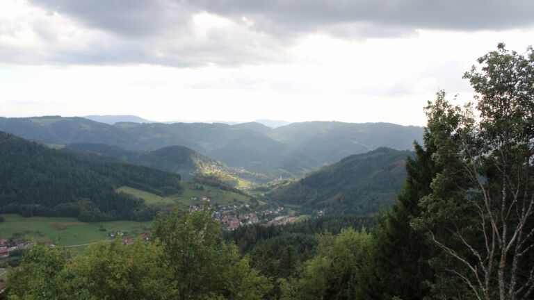 Dieses Bild zeigt eine Webcam-Aufnahme vom Achertal, aufgenommen am Mittwoch, den 16.09.2026 um 17:40 Uhr. Die Temperatur betrug 17.2°C.