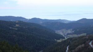 Dieses Bild zeigt eine Webcam-Aufnahme vom Achertal, aufgenommen am Donnerstag, den 11.12.2025 um 08:20 Uhr. Die Temperatur betrug 5.4°C.