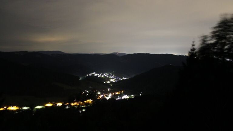 Dieses Bild zeigt eine Webcam-Aufnahme vom Achertal, aufgenommen am Freitag, den 17.07.2026 um 03:10 Uhr. Die Temperatur betrug 20.2°C.