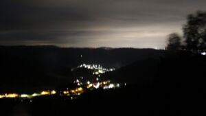 Dieses Bild zeigt eine Webcam-Aufnahme vom Achertal, aufgenommen am Samstag, den 13.06.2026 um 03:10 Uhr. Die Temperatur betrug 13.9°C.