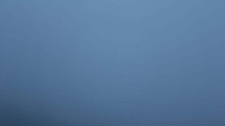 Dieses Bild zeigt eine Webcam-Aufnahme vom Achertal, aufgenommen am Dienstag, den 25.11.2025 um 07:50 Uhr. Die Temperatur betrug -0.3°C.