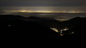 Dieses Bild zeigt eine Webcam-Aufnahme vom Achertal, aufgenommen am Sonntag, den 21.12.2025 um 06:40 Uhr. Die Temperatur betrug 7.7°C.