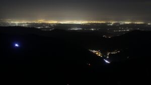 Dieses Bild zeigt eine Webcam-Aufnahme vom Achertal, aufgenommen am Donnerstag, den 18.12.2025 um 05:00 Uhr. Die Temperatur betrug 4.8°C.