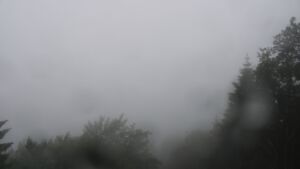 Dieses Bild zeigt eine Webcam-Aufnahme vom Achertal, aufgenommen am Freitag, den 12.06.2026 um 08:10 Uhr. Die Temperatur betrug 8.9°C.