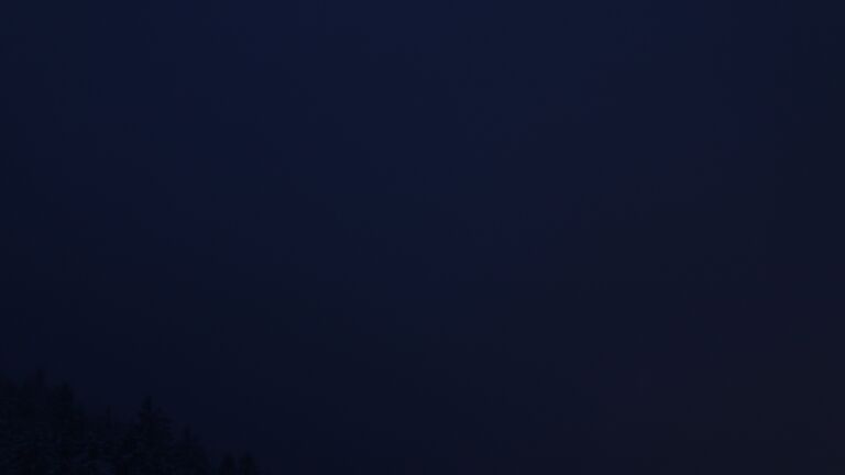 Dieses Bild zeigt eine Webcam-Aufnahme vom Achertal, aufgenommen am Dienstag, den 25.11.2025 um 17:30 Uhr. Die Temperatur betrug -0.6°C.