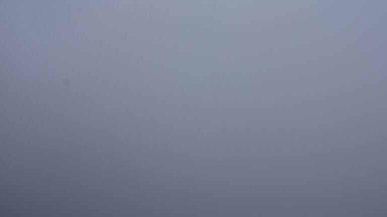 Dieses Bild zeigt eine Webcam-Aufnahme vom Achertal, aufgenommen am Freitag, den 05.12.2025 um 12:00 Uhr. Die Temperatur betrug 0.4°C.