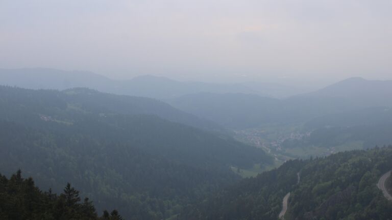 Dieses Bild zeigt eine Webcam-Aufnahme vom Achertal, aufgenommen am Donnerstag, den 07.05.2026 um 18:30 Uhr. Die Temperatur betrug 8.3°C.