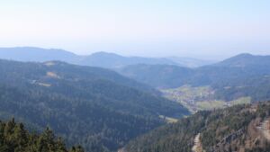 Dieses Bild zeigt eine Webcam-Aufnahme vom Achertal, aufgenommen am Mittwoch, den 04.03.2026 um 14:20 Uhr. Die Temperatur betrug 9.2°C.