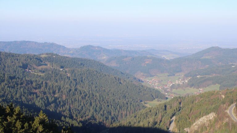 Dieses Bild zeigt eine Webcam-Aufnahme vom Achertal, aufgenommen am Freitag, den 20.03.2026 um 08:20 Uhr. Die Temperatur betrug 3.9°C.