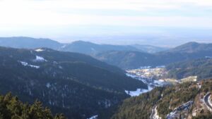 Dieses Bild zeigt eine Webcam-Aufnahme vom Achertal, aufgenommen am Dienstag, den 13.01.2026 um 15:10 Uhr. Die Temperatur betrug 7.5°C.