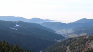 Dieses Bild zeigt eine Webcam-Aufnahme vom Achertal, aufgenommen am Donnerstag, den 22.01.2026 um 14:20 Uhr. Die Temperatur betrug 7.3°C.