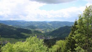 Dieses Bild zeigt eine Webcam-Aufnahme vom Achertal, aufgenommen am Samstag, den 16.05.2026 um 14:30 Uhr. Die Temperatur betrug 10.4°C.